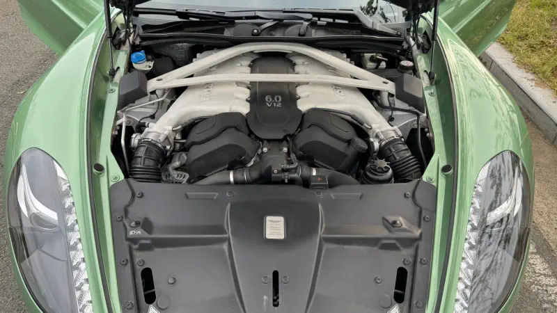 Aston Martin Vanquish