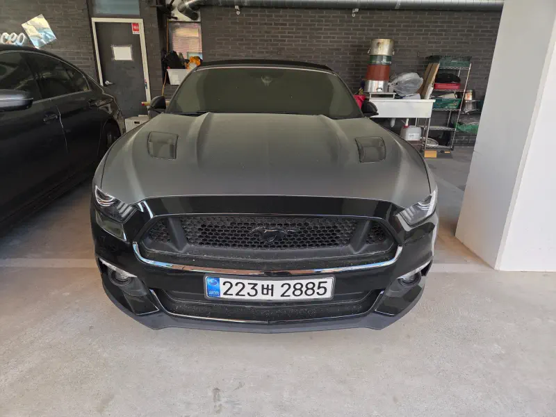 Ford MUSTANG