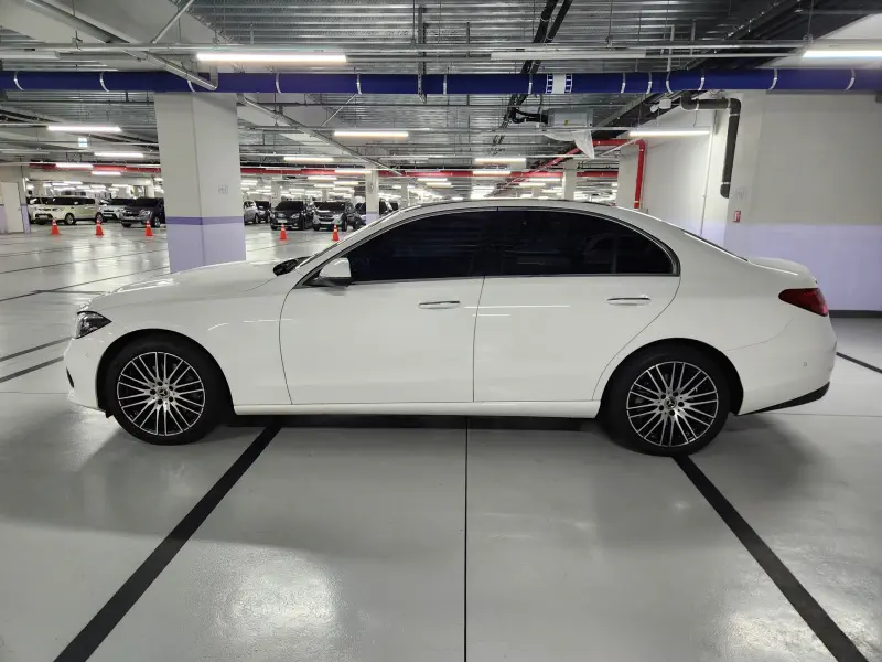 Mercedes-Benz C-Class