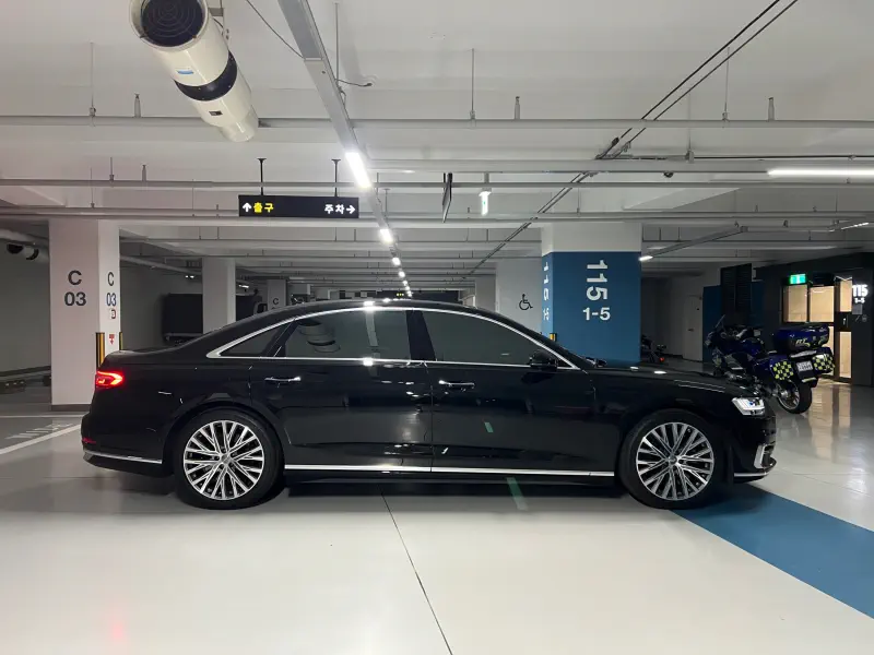 Audi A8