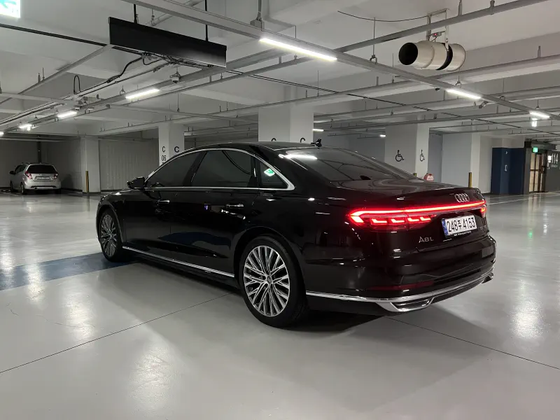 Audi A8