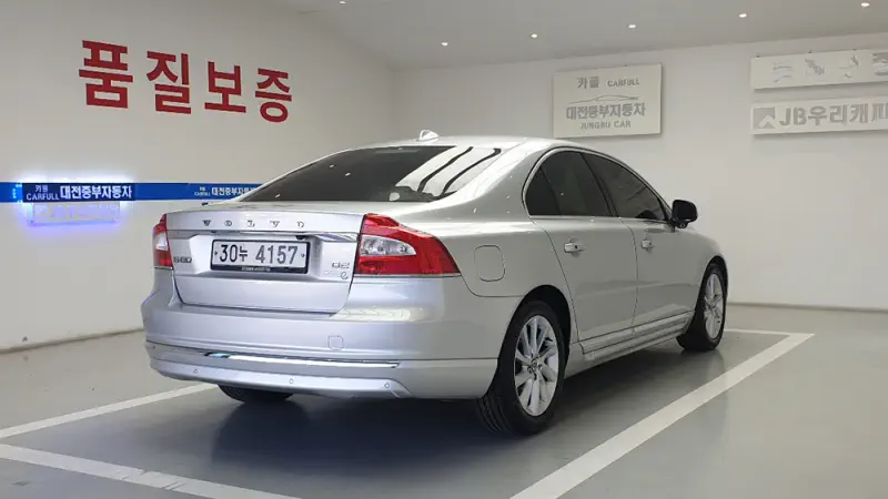 Volvo S80