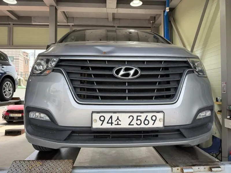 Hyundai Grand Starex