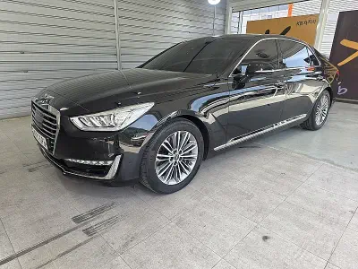 Genesis EQ900