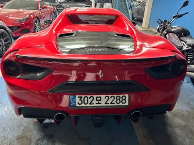Ferrari 488