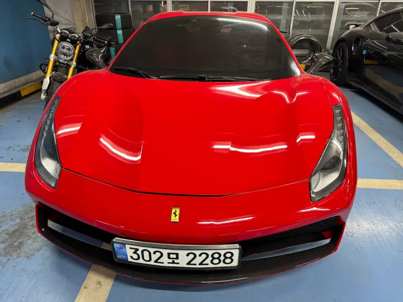 Ferrari 488