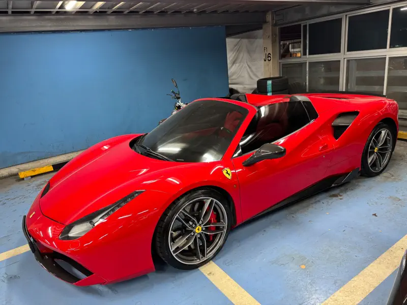 Ferrari 488