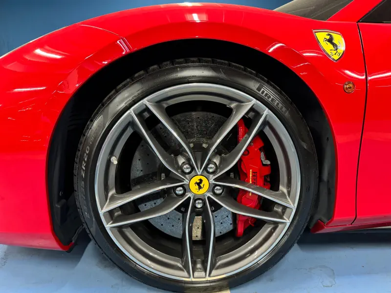 Ferrari 488