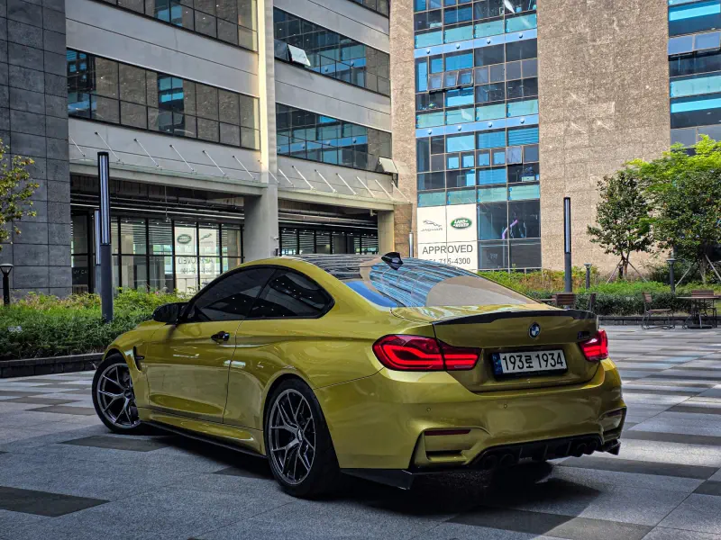 BMW M4