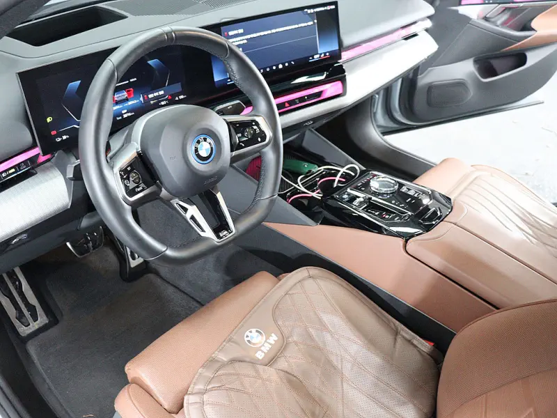 BMW i5