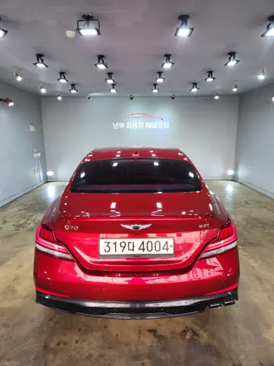 Genesis G70