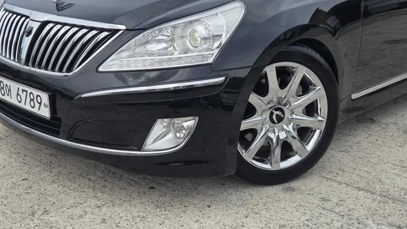 Hyundai Equus