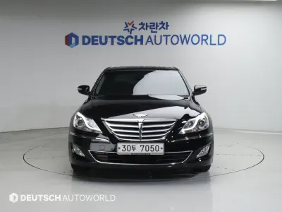 Hyundai Genesis