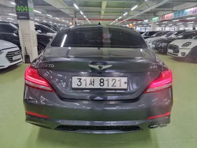 Genesis G70
