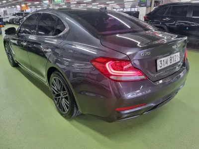Genesis G70