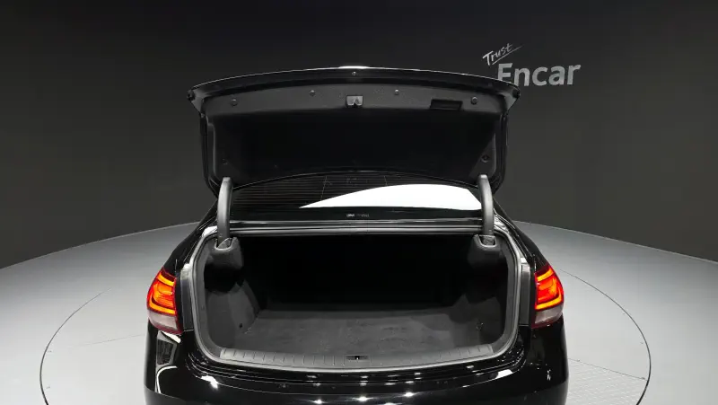 Hyundai Aslan