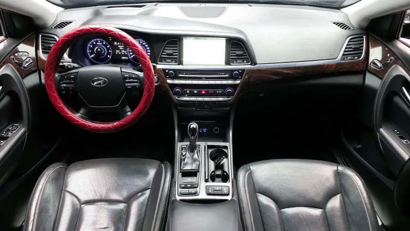 Hyundai Aslan