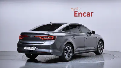Renault SM6