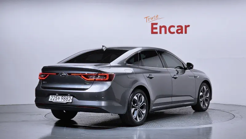 Renault Samsung SM6