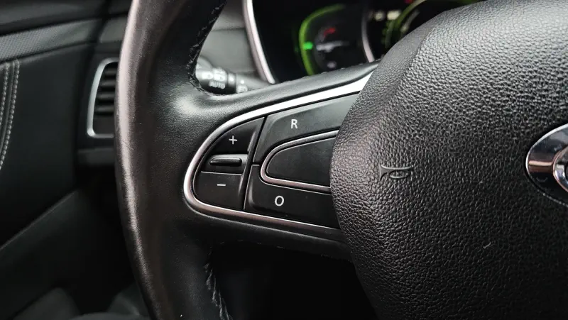 Renault Samsung SM6
