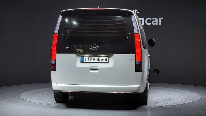 Hyundai Staria