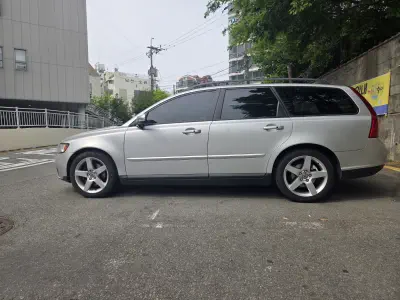 Volvo V50