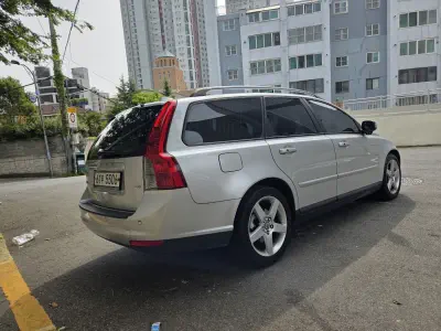 Volvo V50