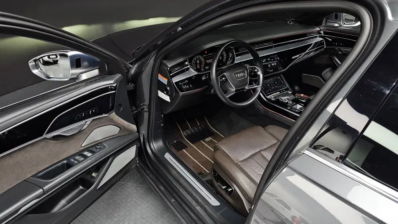 Audi A8