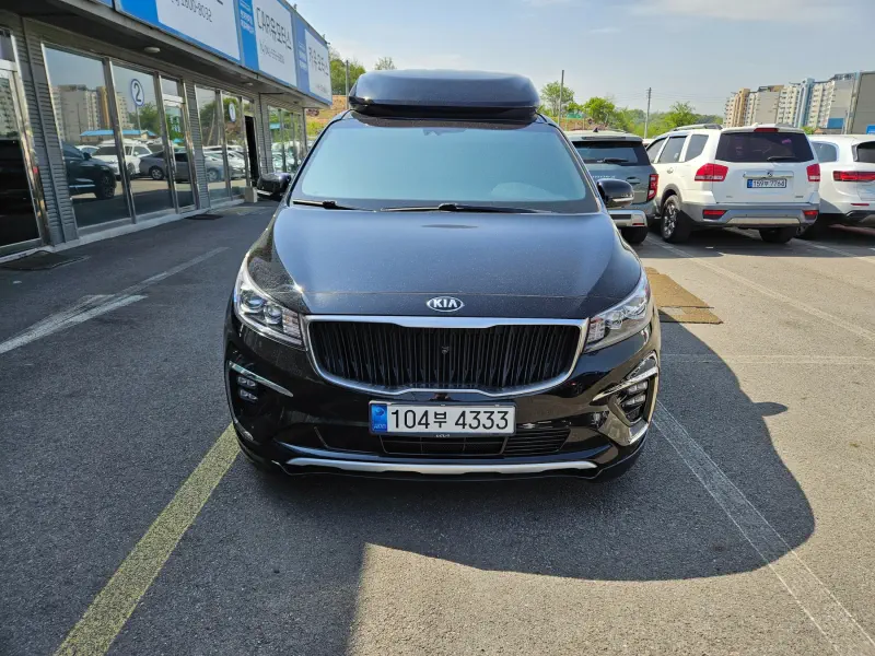 Kia Carnival