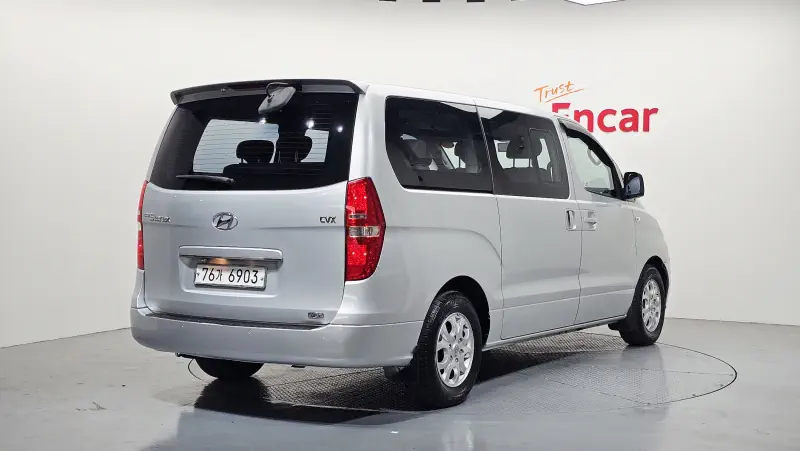 Hyundai Grand Starex