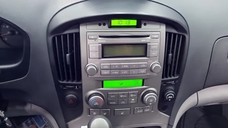 Hyundai Grand Starex