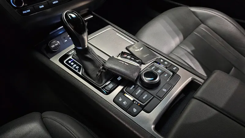 Hyundai Genesis