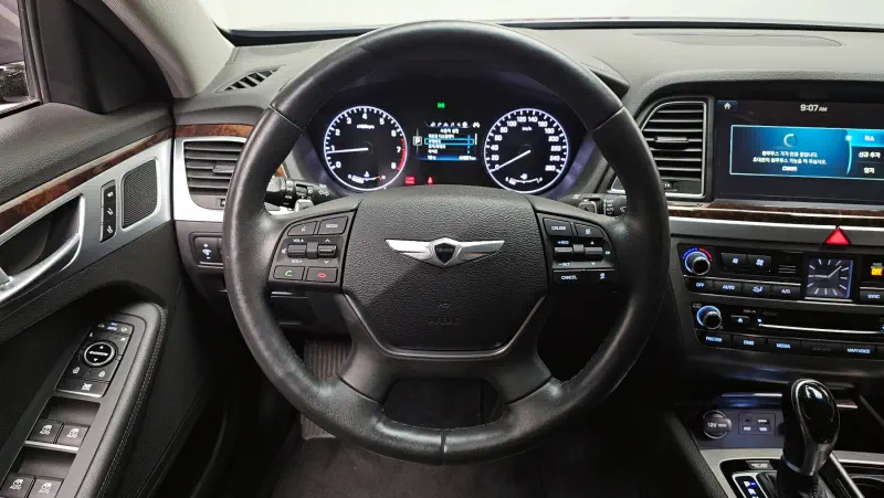 Hyundai Genesis