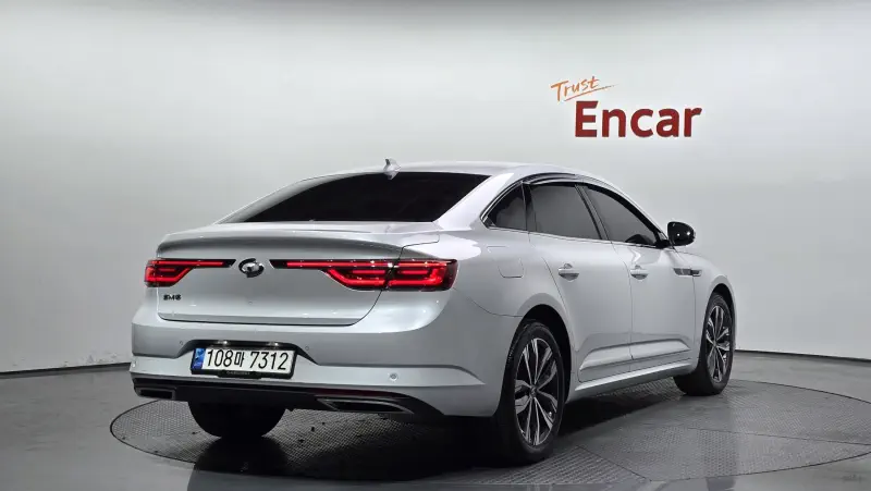 Renault Samsung SM6