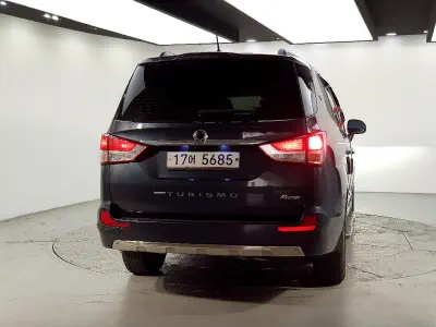 SsangYong Korando Turismo