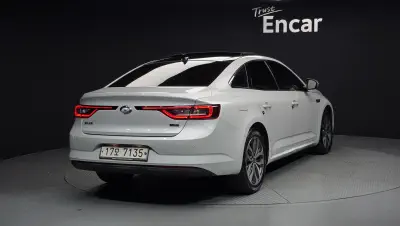 Renault SM6