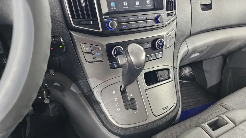 Hyundai Grand Starex