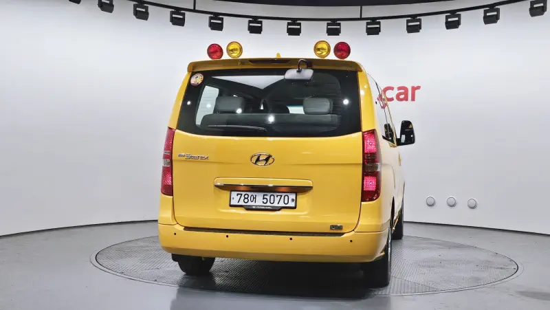 Hyundai Grand Starex