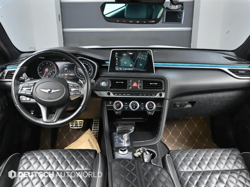 Genesis G70
