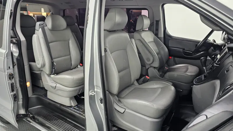 Hyundai Grand Starex