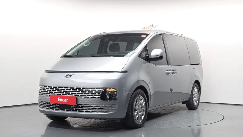 Hyundai Staria