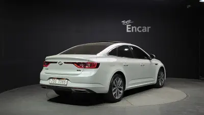 Renault SM6