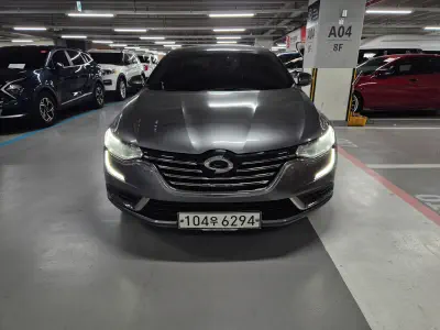 Renault SM6