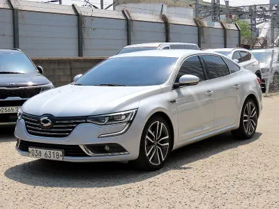 Renault SM6
