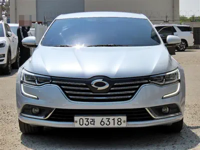 Renault SM6