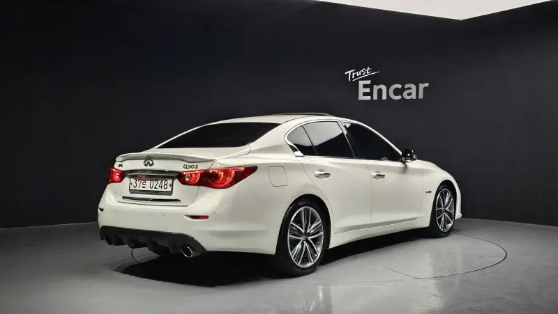 Infiniti Q50