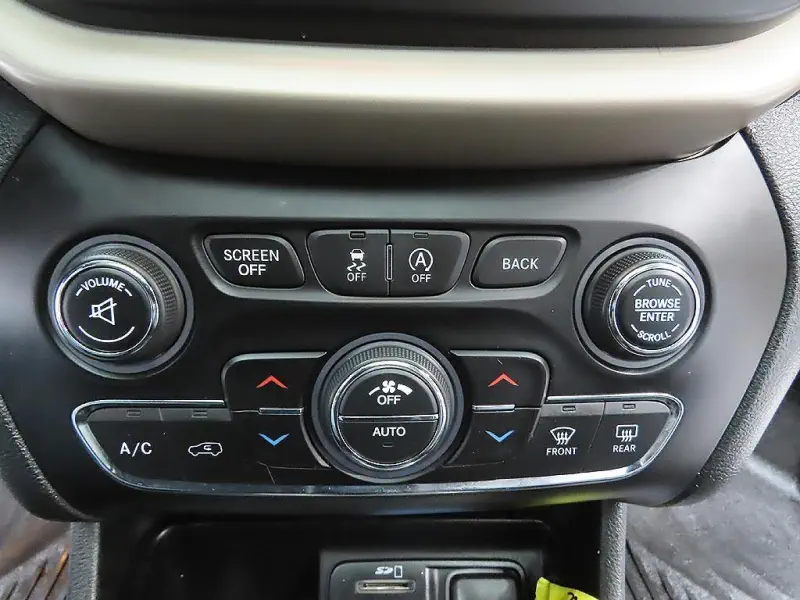 Jeep Cherokee