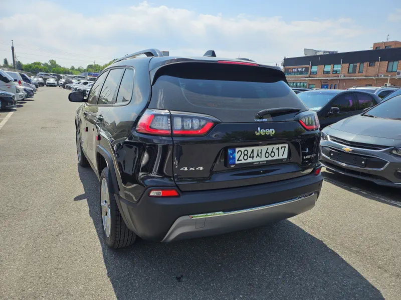 Jeep Cherokee