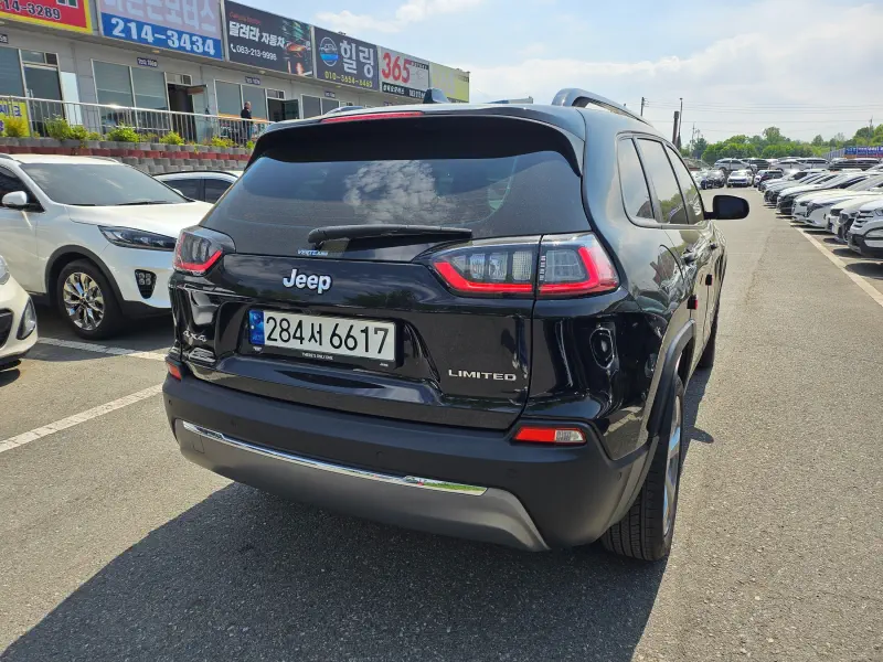Jeep Cherokee