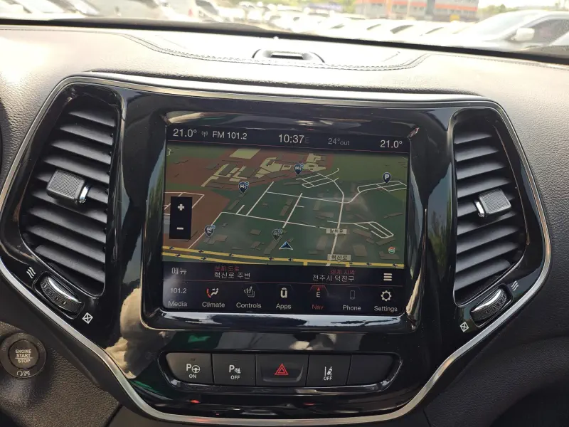 Jeep Cherokee